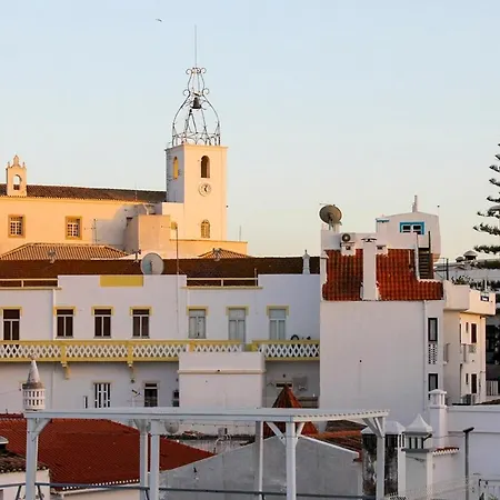 Sofeelings Piso 1, Baixa De 招待所